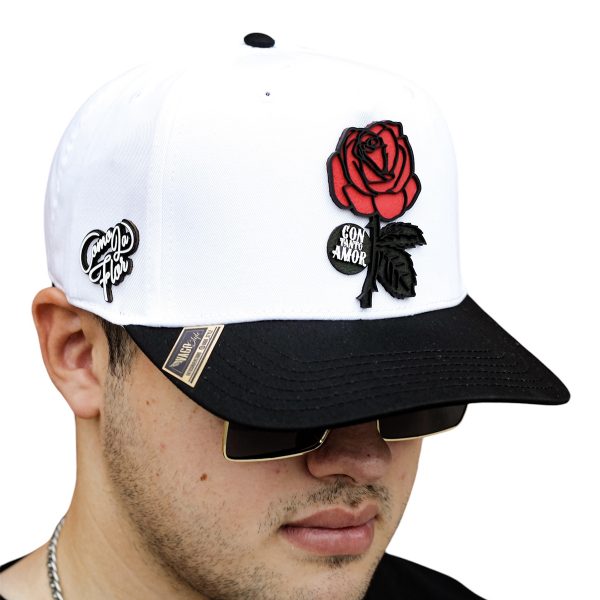 VAGO Style COMO LA FLOR Gorra Unica Artesanal Blanca Ajustable con Visera Curva Negra - Imagen 3